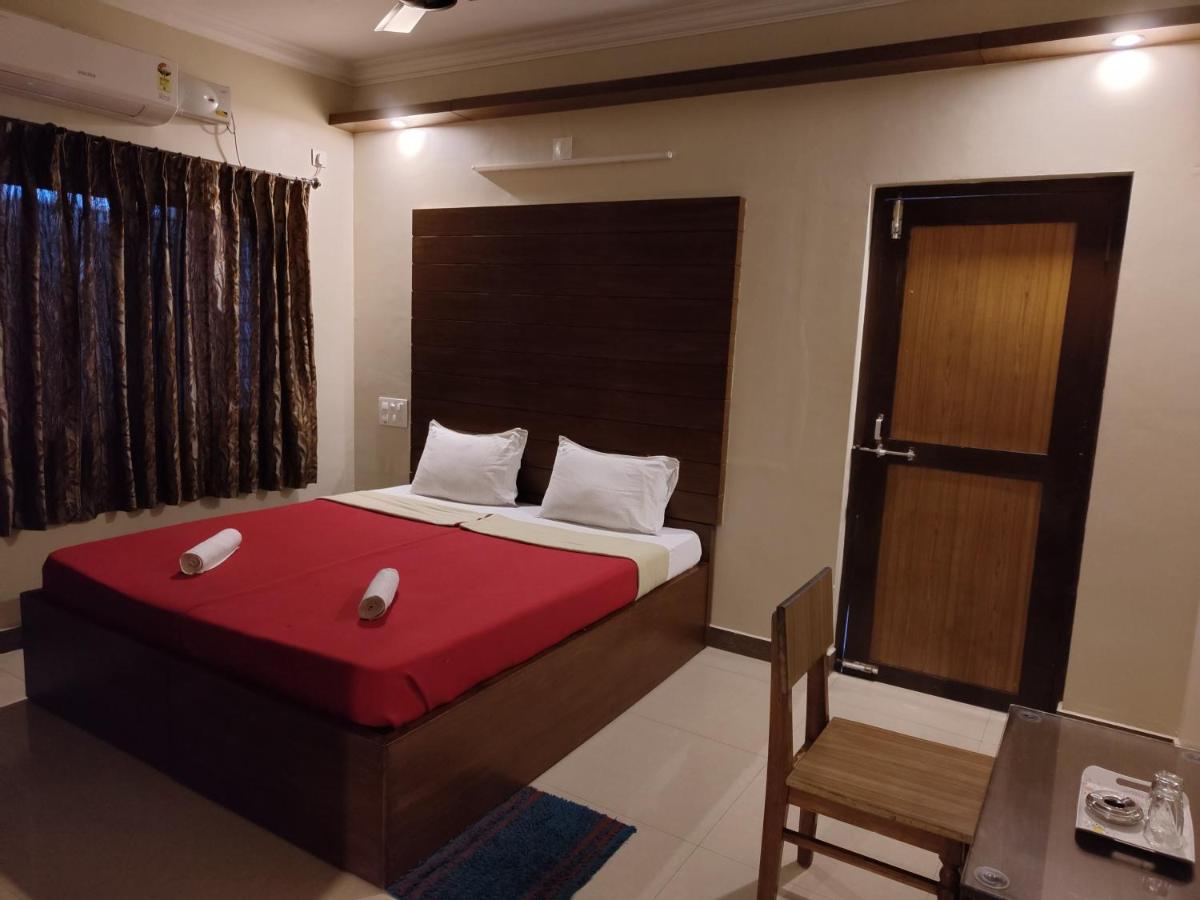 Vyavahar Lodge Udupi Dış mekan fotoğraf